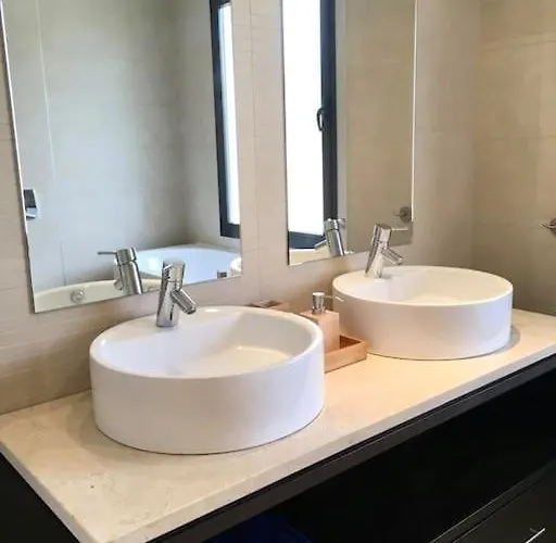 Casa Anahita Samara *